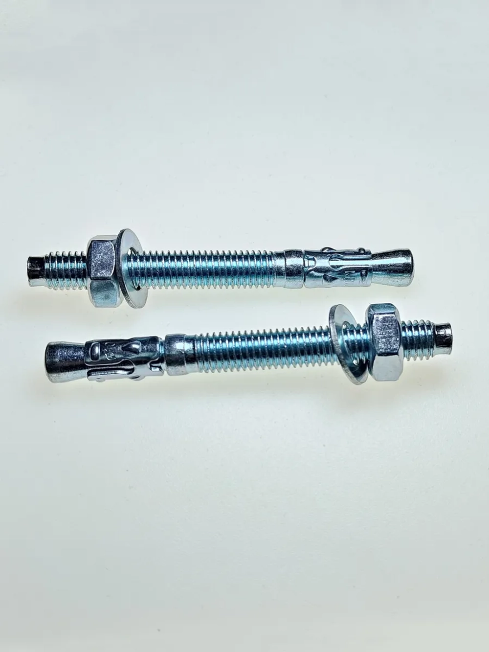 10x95 БЦ клиновой анкер (1 шт.)