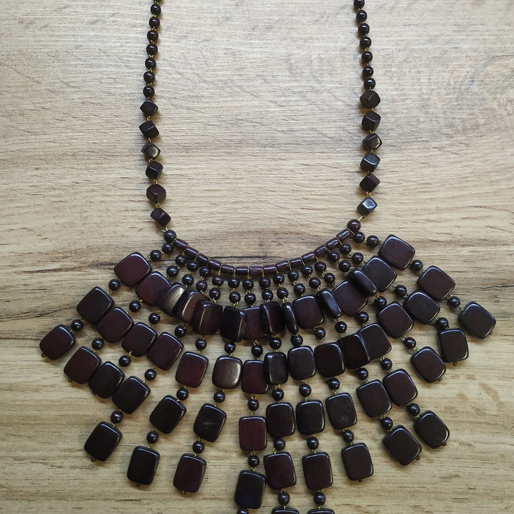 Колье Грозди, дерево, цвет вишневый, 48 см