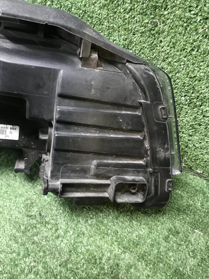 Фара левая Kia Sorento 3 Prime (17-20) LED