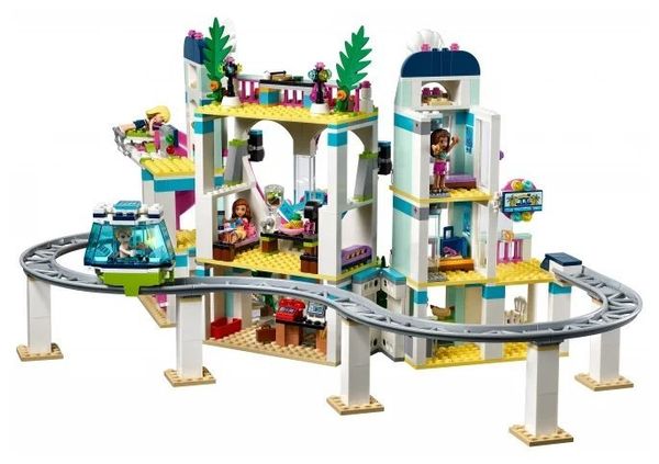 Конструктор LEGO Friends 41347 Курорт Хартлейк-Сити