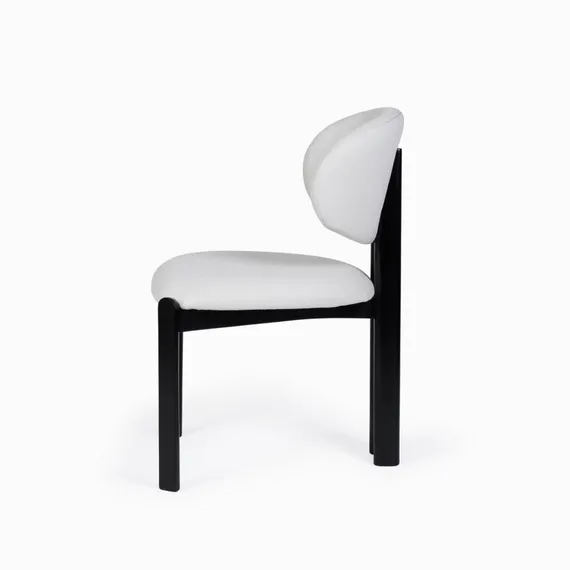 Обеденный стул Sage, черные ножки с белой обивкой