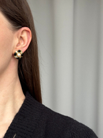 Серьги с чёрными кристаллами и «жемчугом»