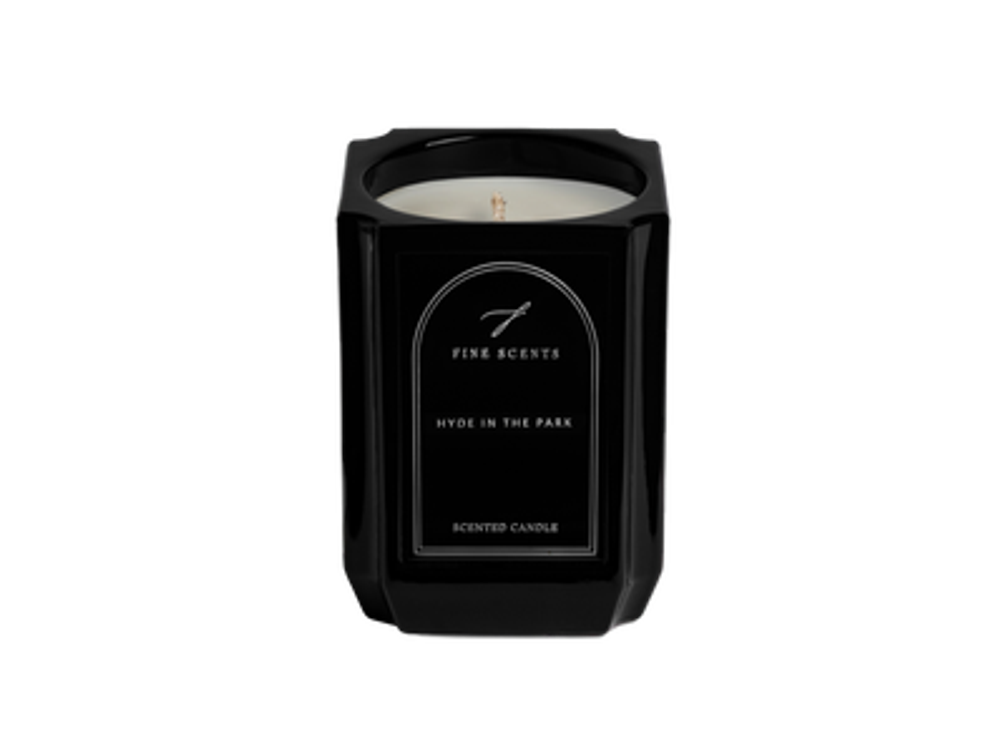FINE SCENTS Свеча Hyde in the Park