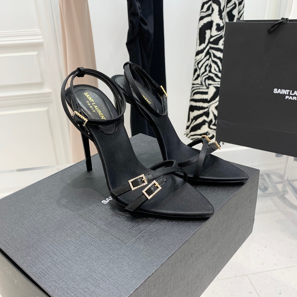 Saint Laurent Pumps
