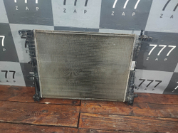 Радиатор Logan 2, Sandero 2, Duster, Vesta Б/У Оригинал 214105731R