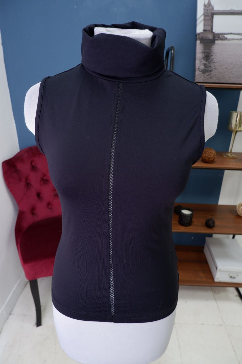 Топ Taifun  с горлом 44 размер, с браком