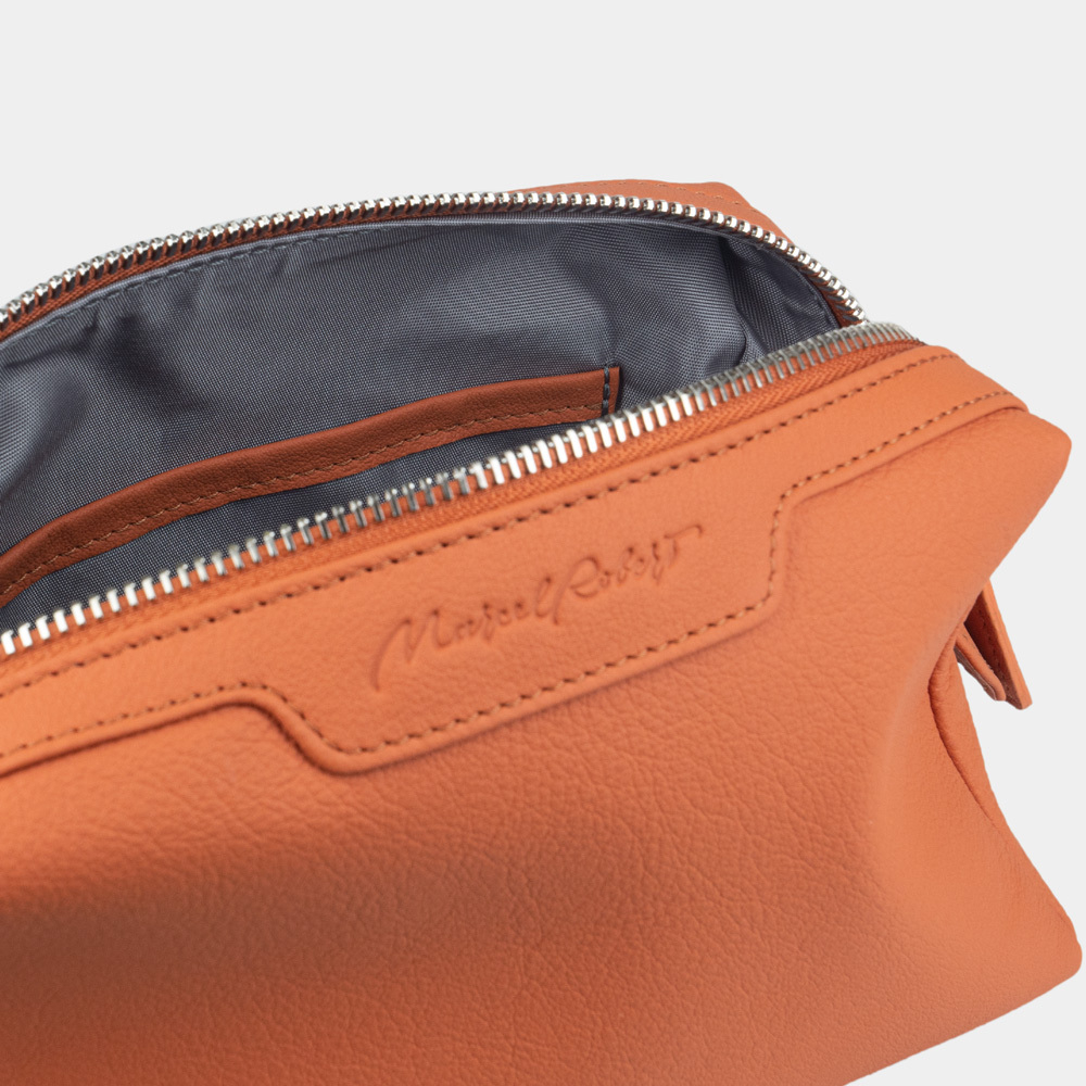 Несессер Trapèze из кожи теленка оранжевого цвета