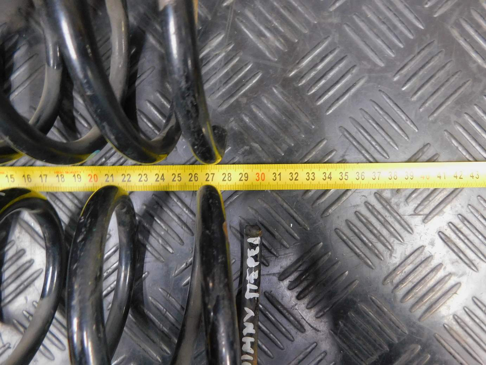 пружины передние  Suzuki Jimny JB23A K6AT 2012