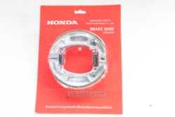 06430-KWN-900. SHOE SET, BRAKE (JB)