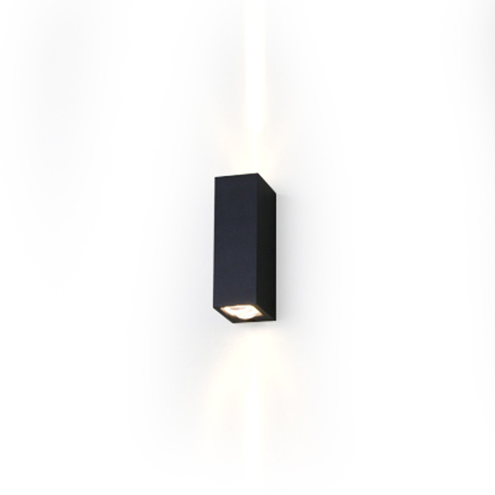 Wall design lamp 13 by Delta Light (Black)