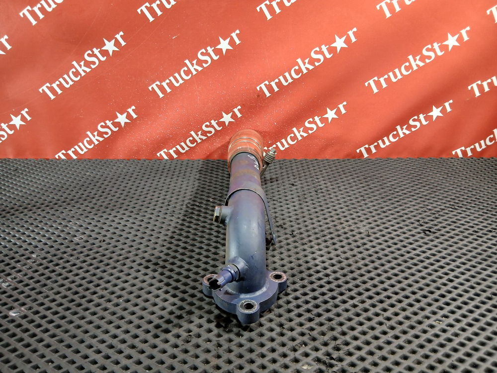 Патрубок системы охлаждения 2023г