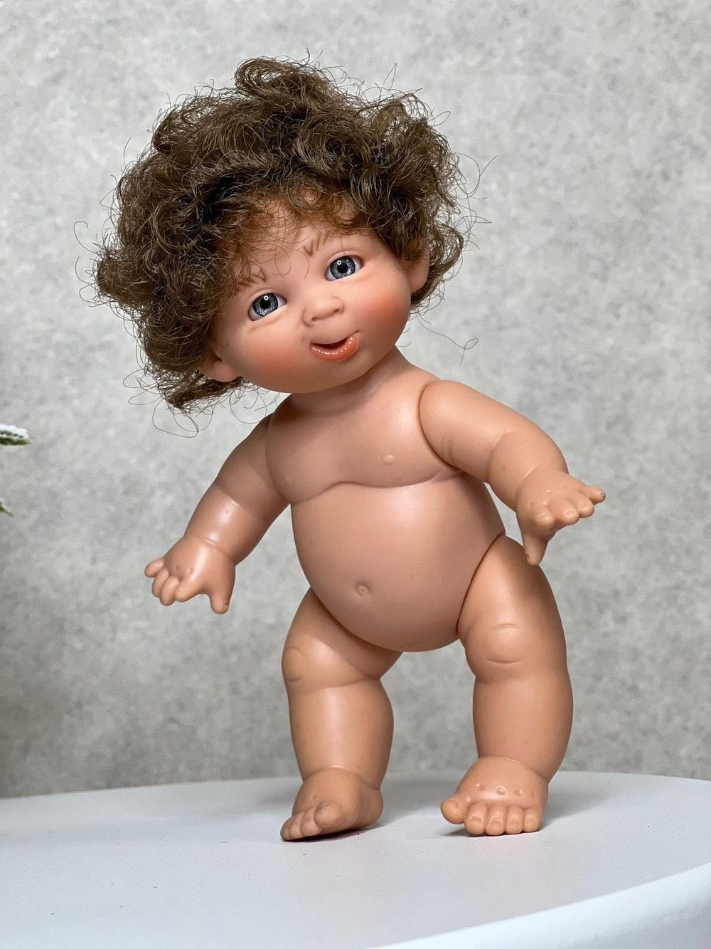 Кукла LAMAGIK виниловая 18см Gestitos (132U7)