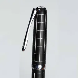 Перьевая ручка Diplomat Excellence A Plus rhomb черная с пером F (D40101023) 10