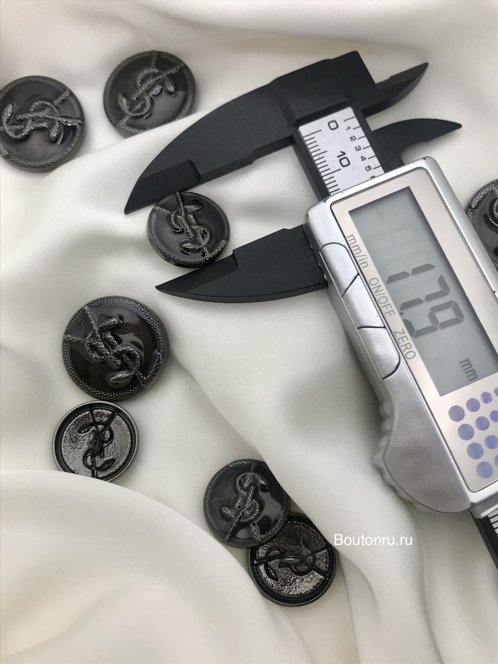 Пуговицы СЛ. черные с перламутром и эмалью