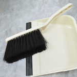 Щетка-сметка с квадратным совком с кромкой "Malta" (бежевый)