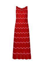 Красное трикотажное платье