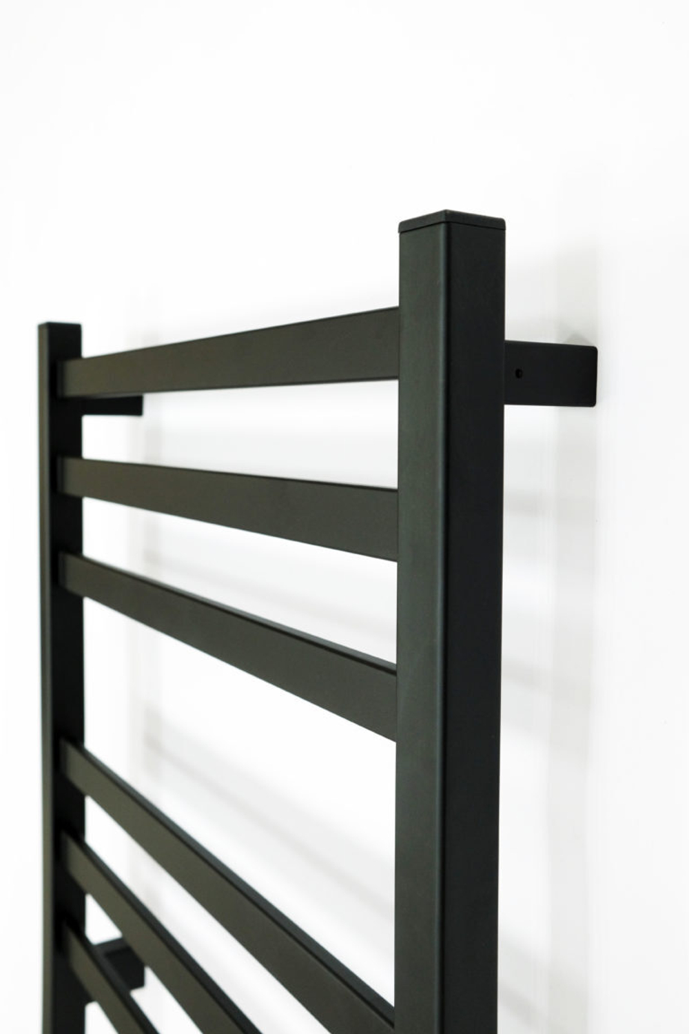 Полотенцесушитель электр. Bruno GR-121 500х600 П6 black mat U