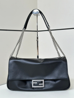 Fendi Baguette Chain Large 38 cm