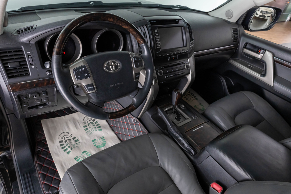Toyota RAV4, 2020 год