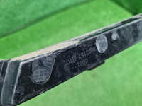 Накладка переднего бампера правая Hongqi HS3 23-нв