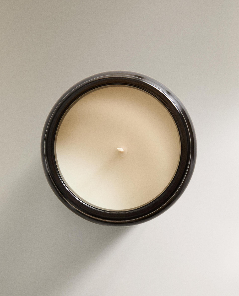 Zara Home - Ароматическая свеча дымохода, 400 г