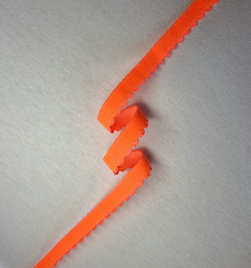 Ажурная становая резинка красно-оранжевая 10 мм (Pantone 805 U)