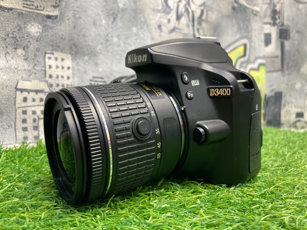Nikon D3400 Kit AF-P DX 18-55mm G VR 15.600 кадров