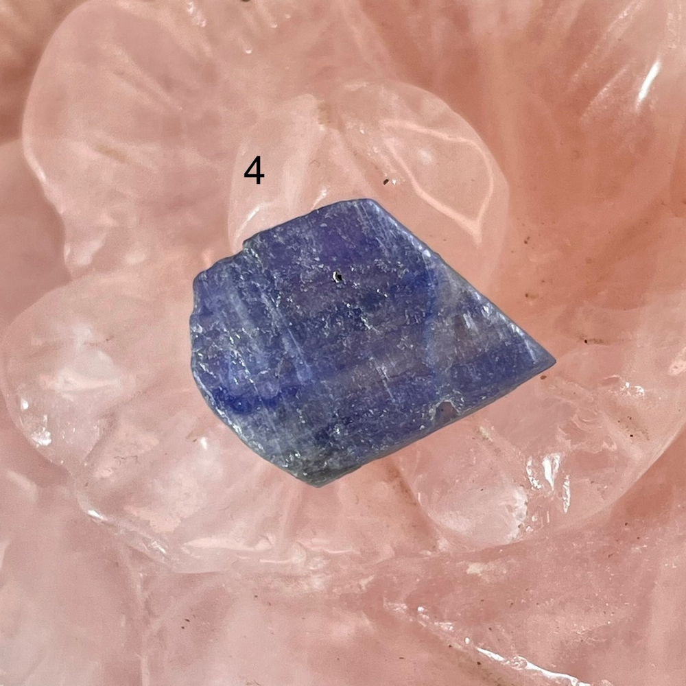 49779 Кианит Бусина капля 13*17мм-63