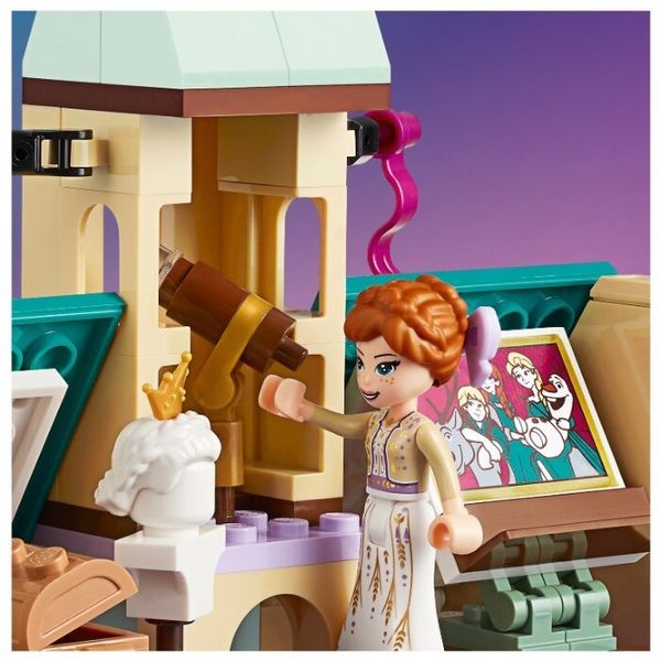 Конструктор LEGO Disney Princess 41167 Frozen II Деревня в Эренделле
