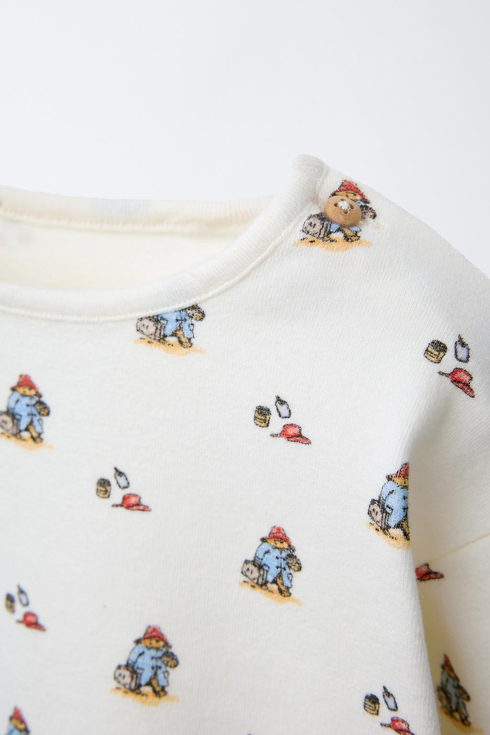Лонгслив soft touch с принтом paddington ™