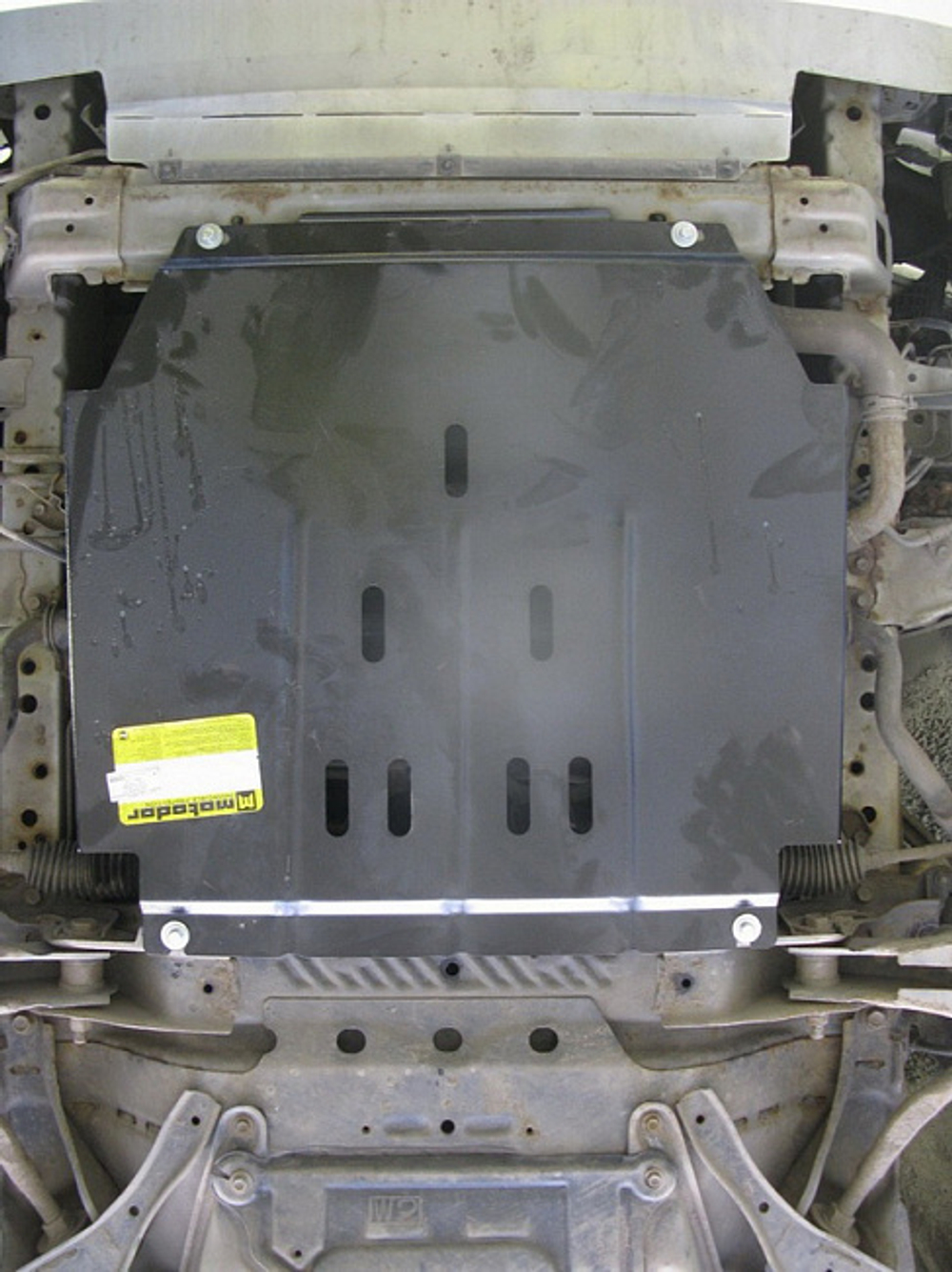 Защита радиатора (2 мм, сталь) для Toyota Hiace 2004-2019 Motodor.72556
