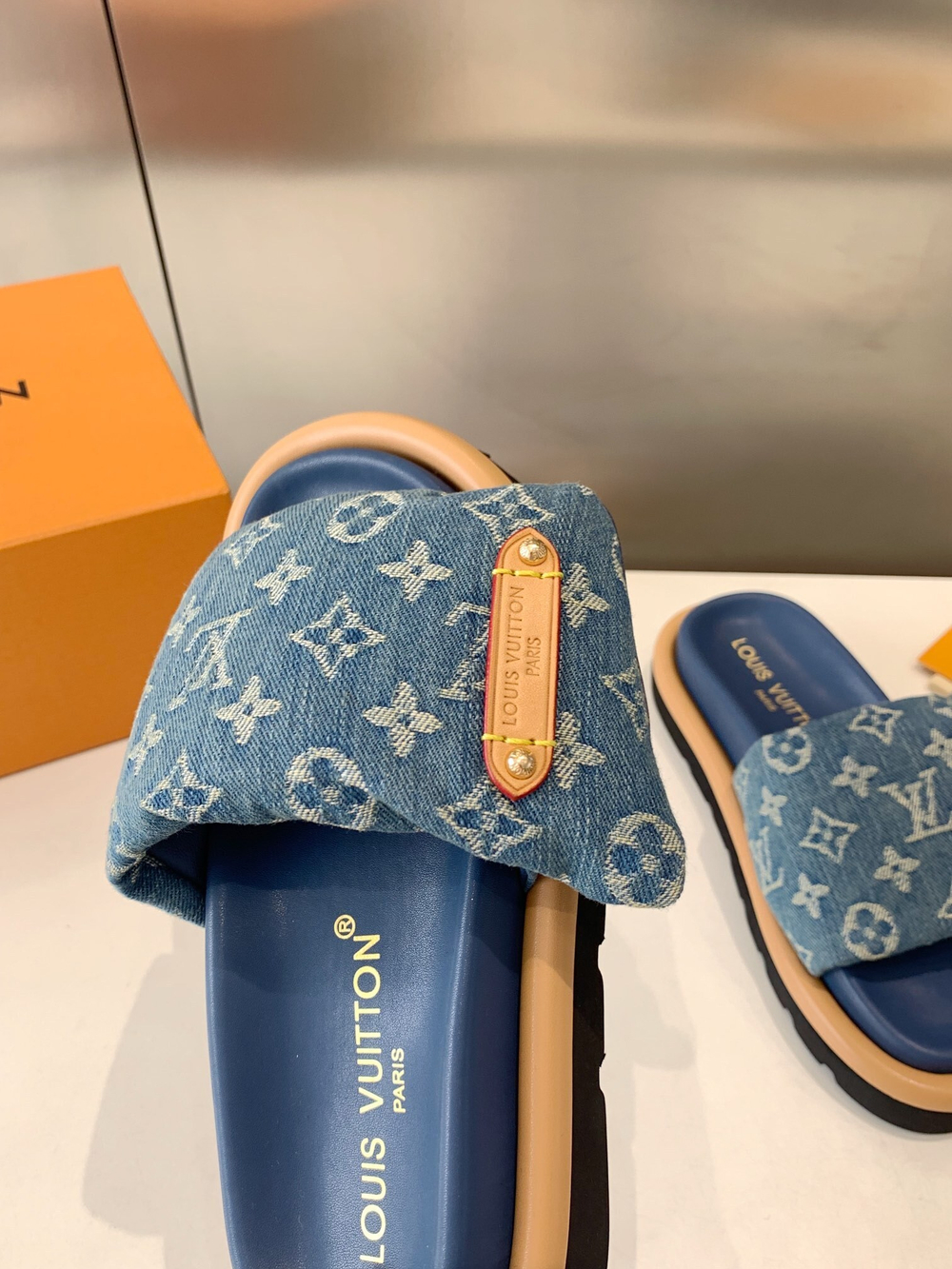 Louis Vuitton Pool Pillow Flat Comfort Mule