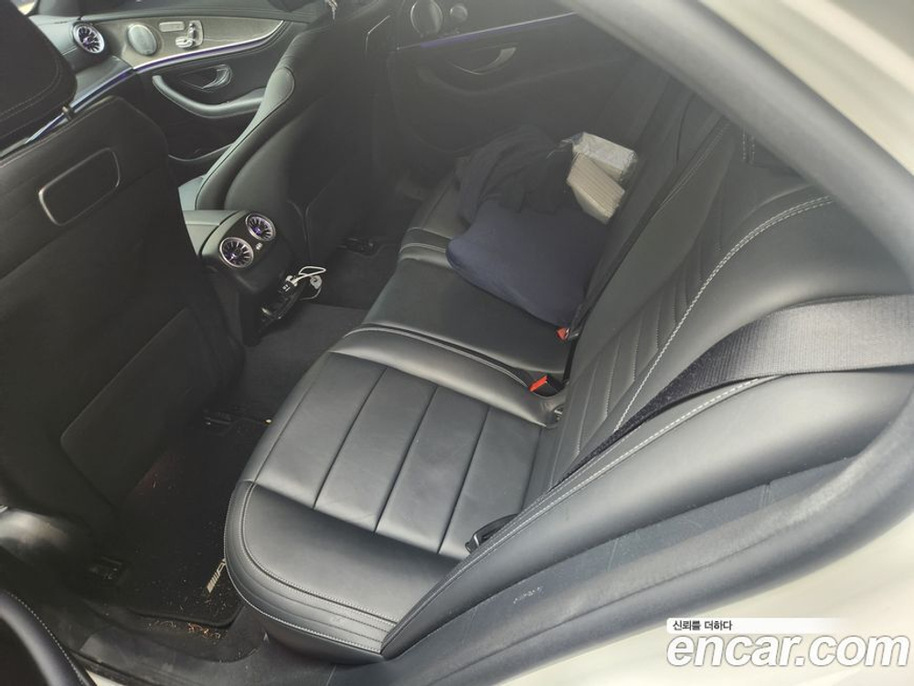 Mercedes-Benz E-Class W213 E350 4MATIC AMG Line (08.2019)