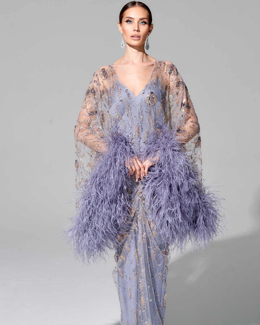 Платье "Ребекка" с отделкой перьями страуса