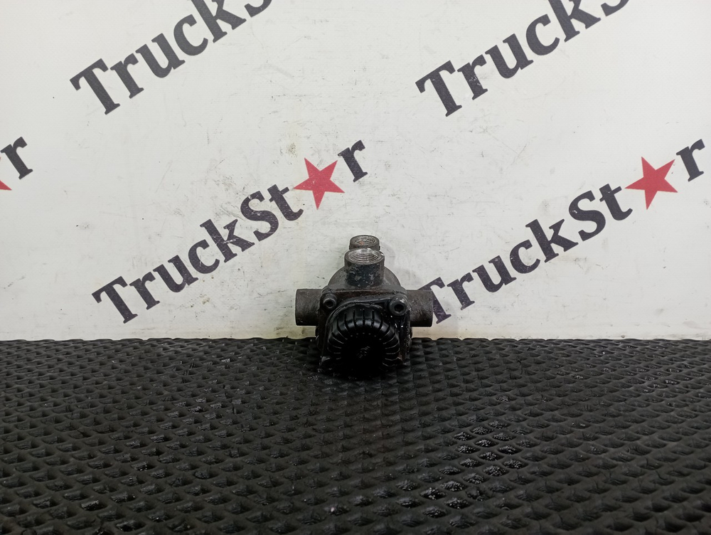 Клапан ускорительный