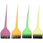 Кисточка для покраски волос в пакете «Your hair style», широкая, микс 4 цвета, 6*20см.