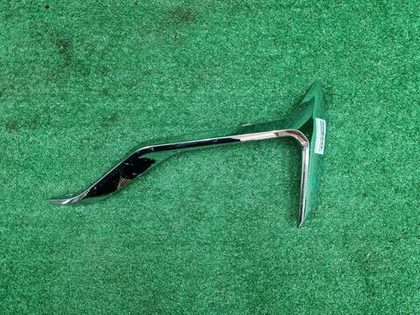 Молдинг заднего бампера левый Geely Monjaro 21-нв