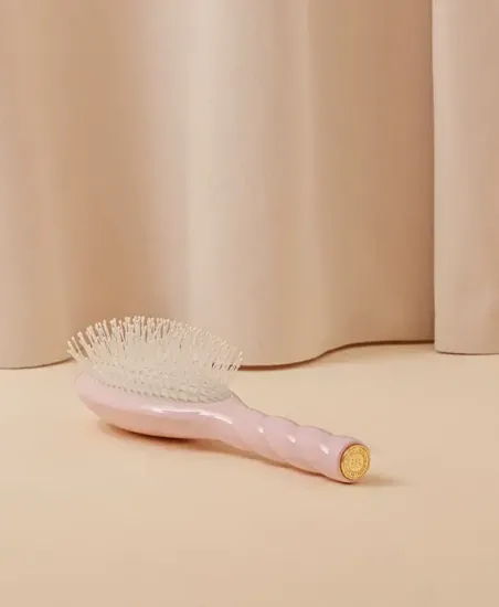 La Bonne Brosse N.04 The Miracle Detangling Scalp Brush