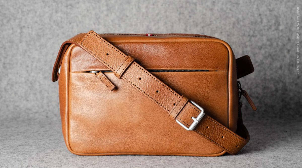 Hard Graft All-Rounder Classic Leather — наплечная сумка