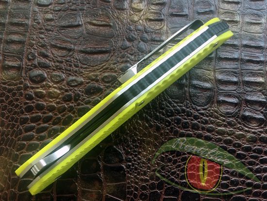 Складной нож Reptilian Пифон-02 c клинком из стали 9Cr18MoV, рукоять G10