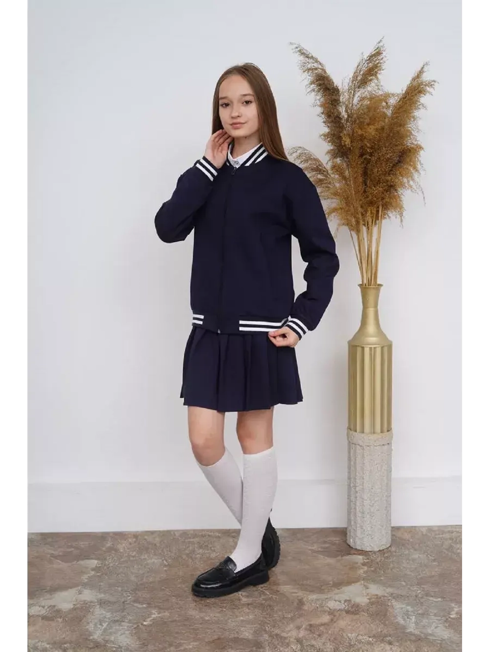 Школьная форма для девочки.