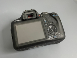 Canon 2000D Kit 18-55mm 10 кадров