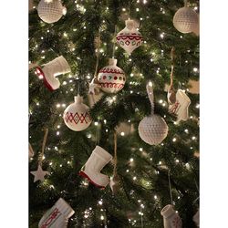 Набор ёлочных украшений с подсветкой Festive embroidery из коллекции New Year Essential, 4 шт.