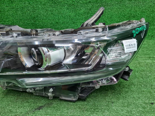 Битая Фара левая Toyota LC Prado 150 (2017-н.в.) LED