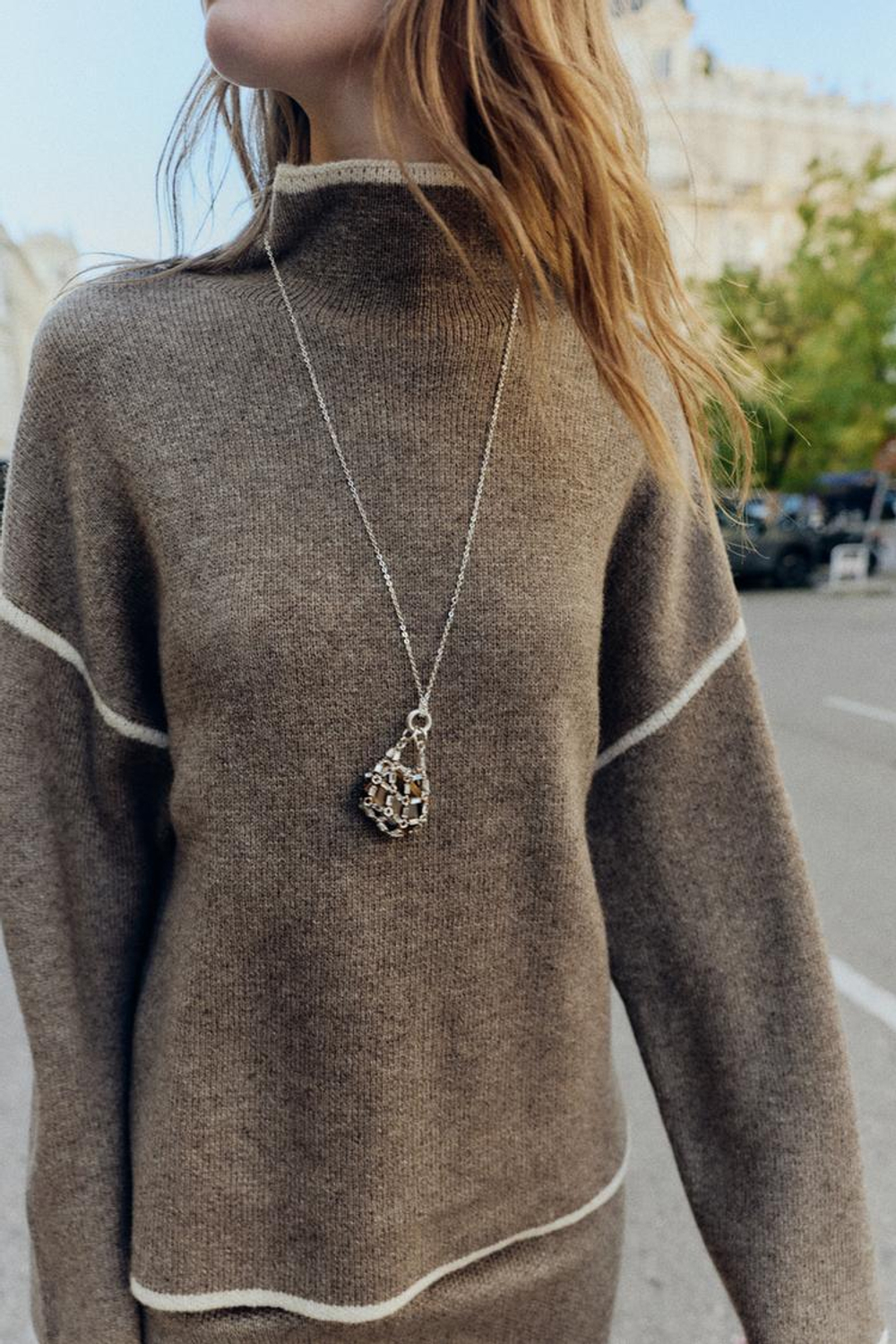 ZARA СВИТЕР ИЗ ТРИКОТАЖА С КОНТРАСТНОЙ ОТДЕЛКОЙ, СЕРО-КОРИЧНЕВЫЙ