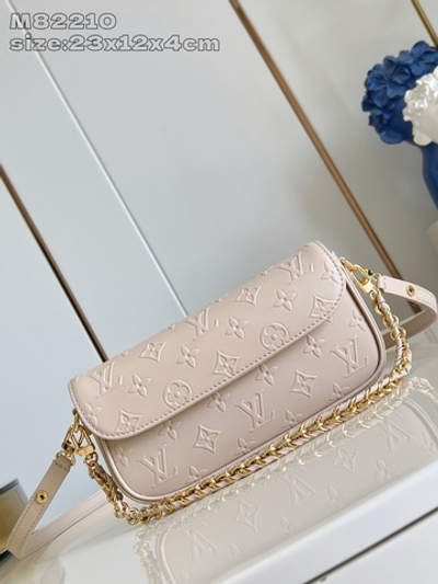 Louis Vuitton Wallet on Chain Ivy
