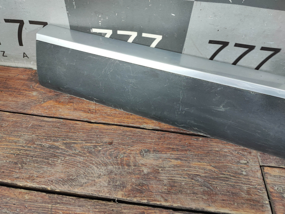 Накладка двери задней левой Hyundai Palisade (LX2) 18-25 Б/У Оригинал 87733S8000