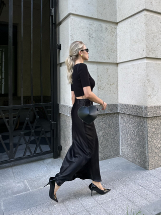 Кроп-топ PETRA с коротким рукавом, чёрный