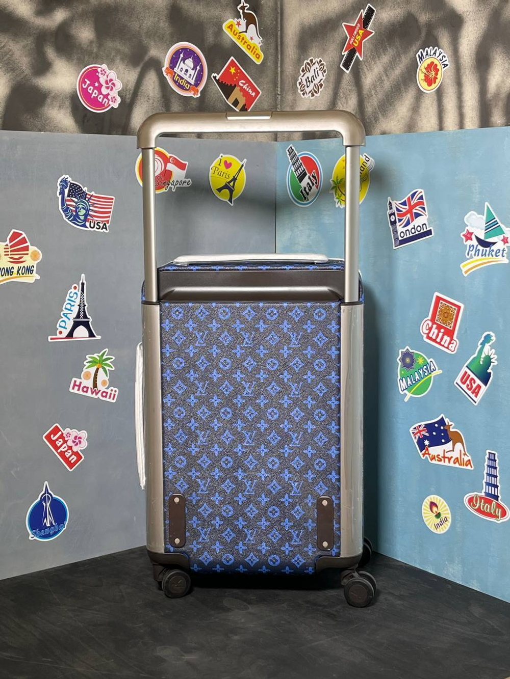 Чемодан Louis Vuitton