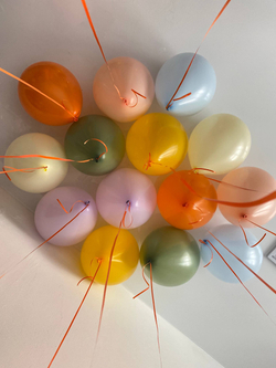 Воздушные шарики под потолок стильно №4909